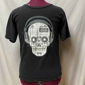 Frozen Munky graphic tee shirt